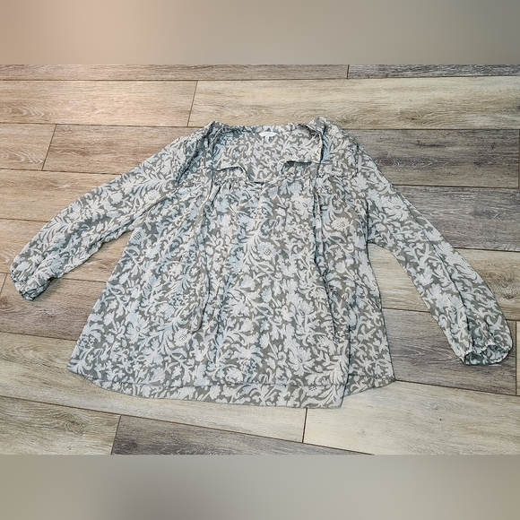Lucky Brand Tops - Lucky Brand Floral Boho Women's Sheer Top - Gray Size 2XL
